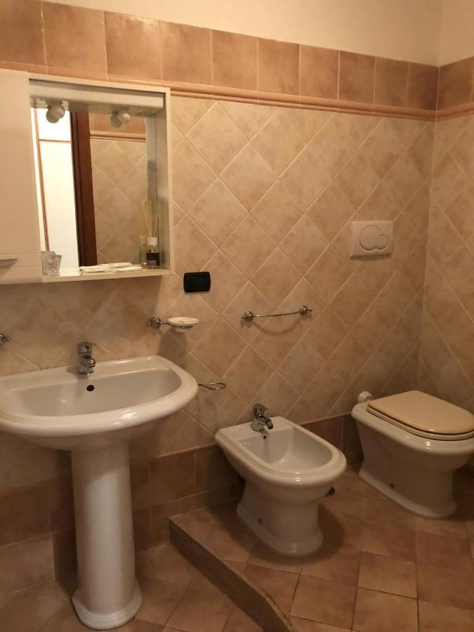 Guest House Via Poerio カタンザーロ エクステリア 写真
